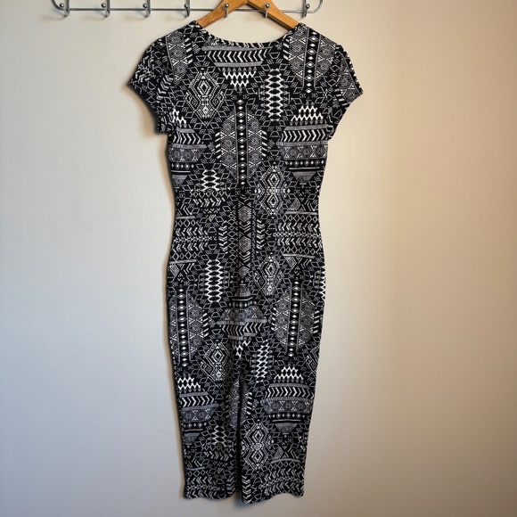 No boundaries Womens Juniors Aztec Jersey Dress Size Medium(7-9) Resort Vacation - Picture 4 of 11